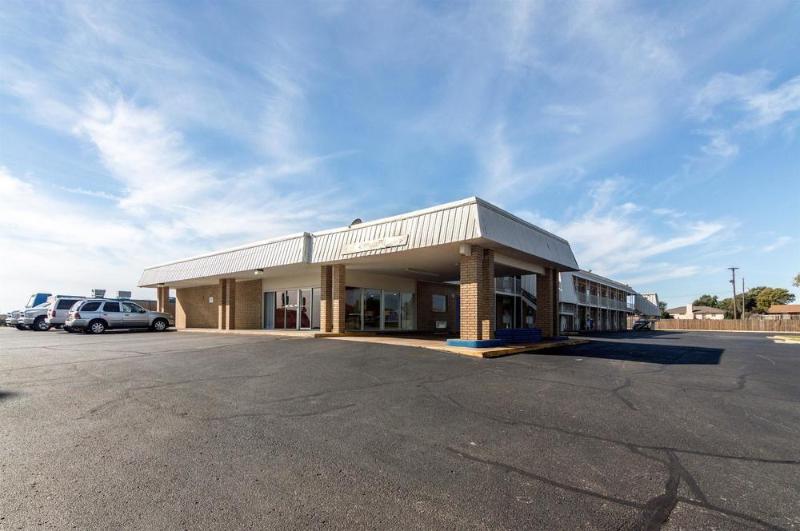 Motel 6 Clinton OK - photo 8