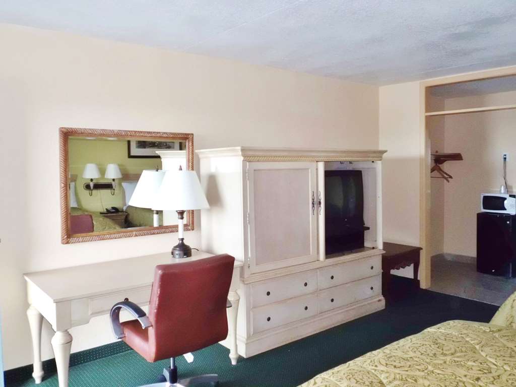 America's Best Inn Lakeland - photo 16