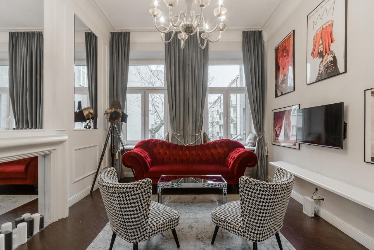 Hello Warsaw I Stunning Apartment Above the Theater — 4-Star Luxury Hotel in Warsaw, Poland