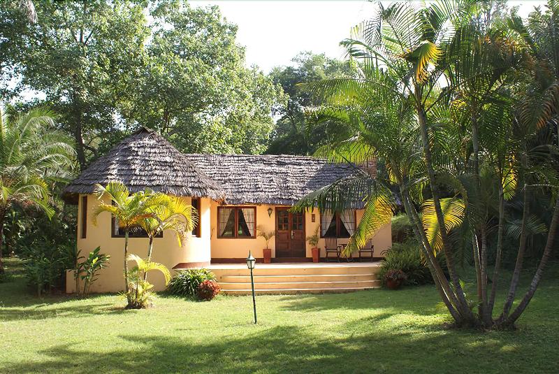 Arusha Safari Lodge — 4-Star Luxury Hotel in Arusha, Tanzania