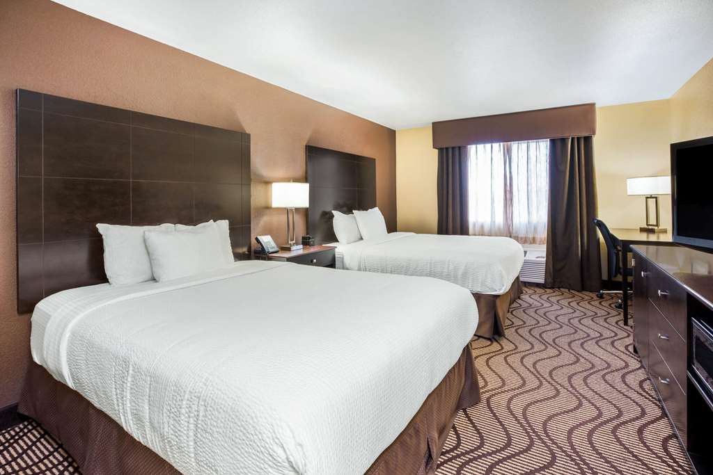 La Quinta Inn & Suites by Wyndham Meridian Boise West - photo 13