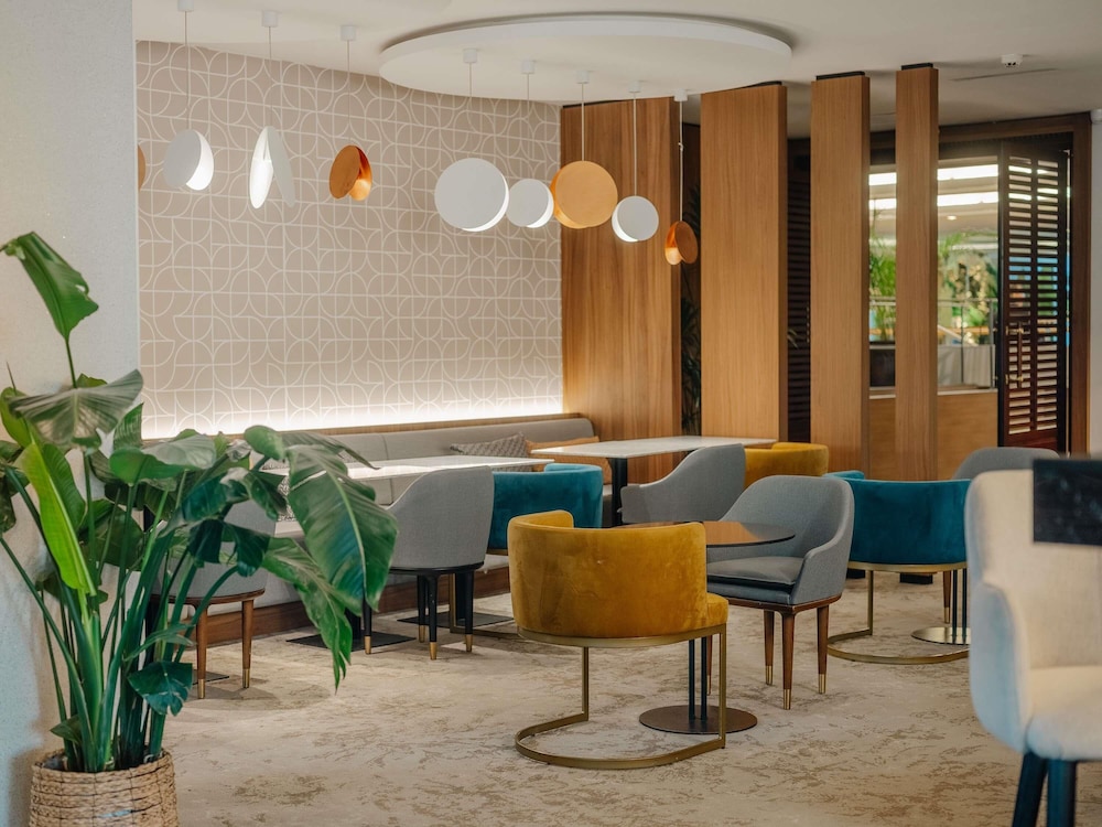 מזון ומשקאות