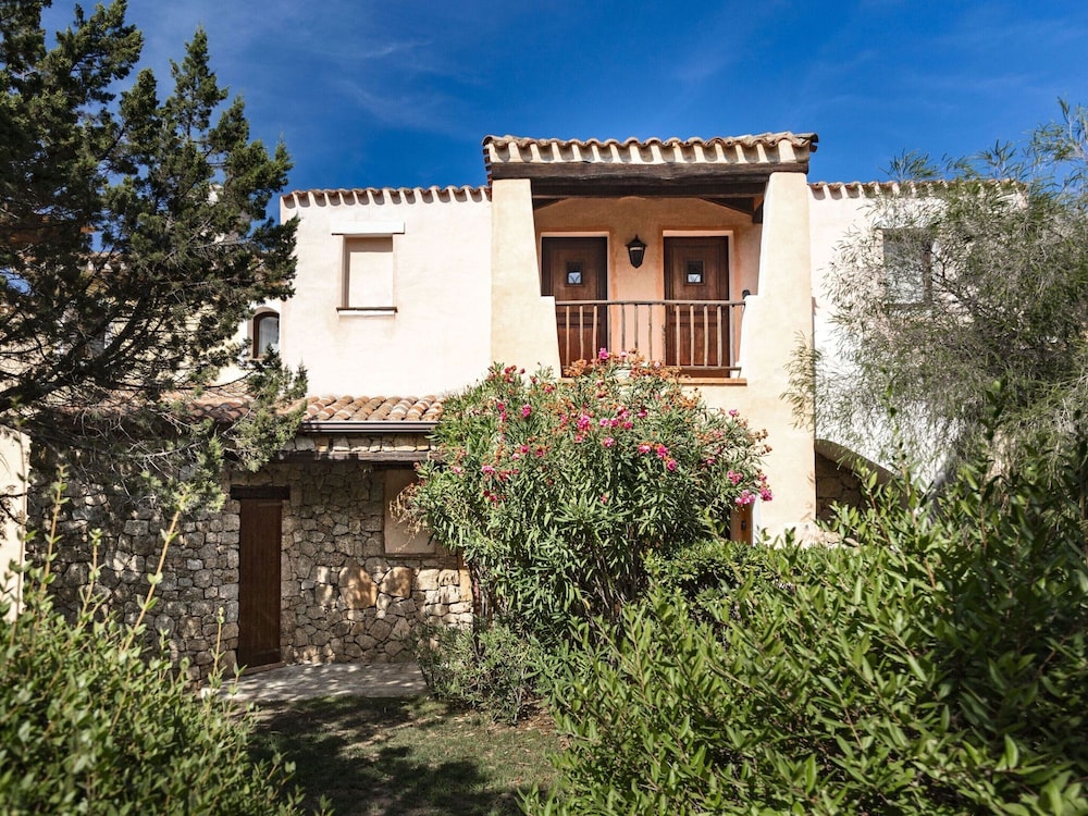 Holiday Residence Il Giardino Degli Oleandri in Porto Cervo — 4-Star Luxury Hotel in Arzachena, Italy