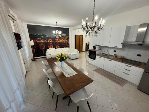 Vacanze Romane Apartment in Rome — 4-Star Luxury Hotel in Rome, Italy