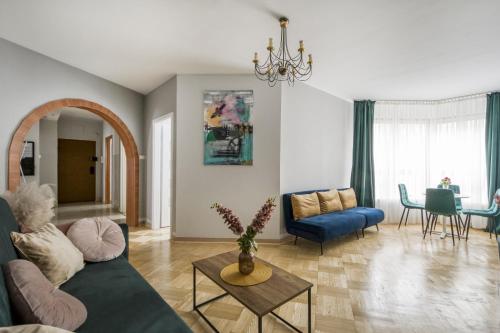 Gama Great Location & Famili Apartment 120m 2 12 people — 4-Star Luxury Hotel in Warsaw, Poland