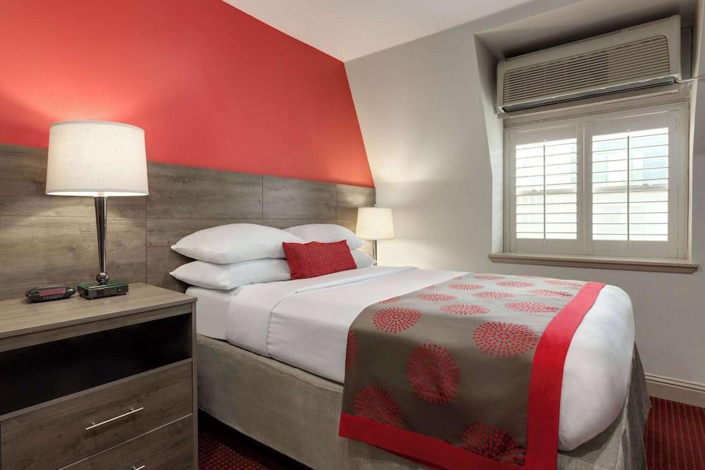 Ramada By Wyndham Oakland Downtown City Center - photo 12