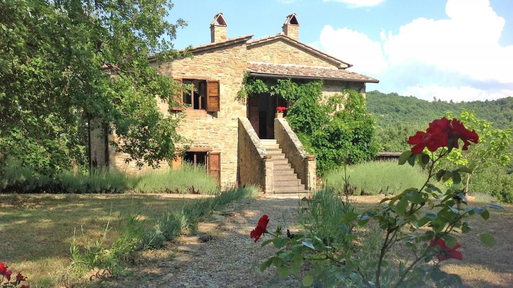 Casale Mollina 6 2 — 4-Star Luxury Hotel in Anghiari, Italy