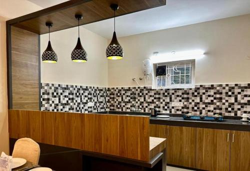Ponmari Villa — 4-Star Luxury Hotel in Ooty, India