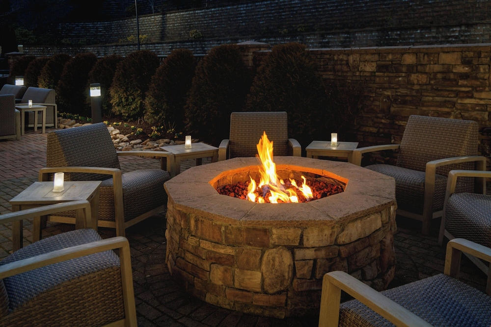 Courtyard Boone - photo 28