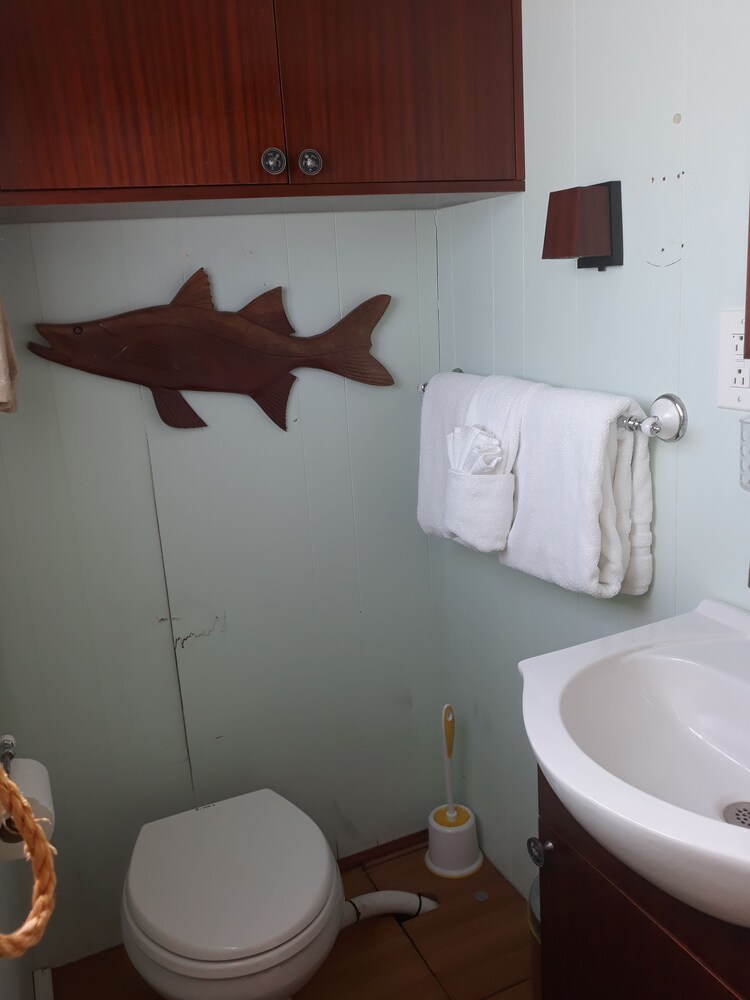 Mangrove Marina and Resort Aqualodge Houseboats - photo 103