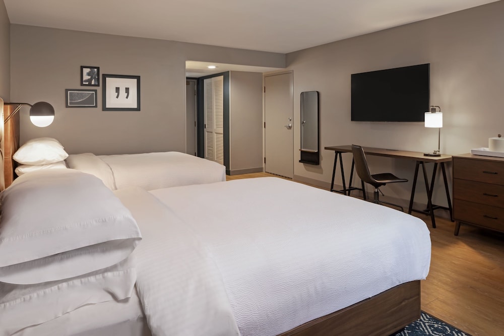 Four Points by Sheraton Bakersfield - photo 10