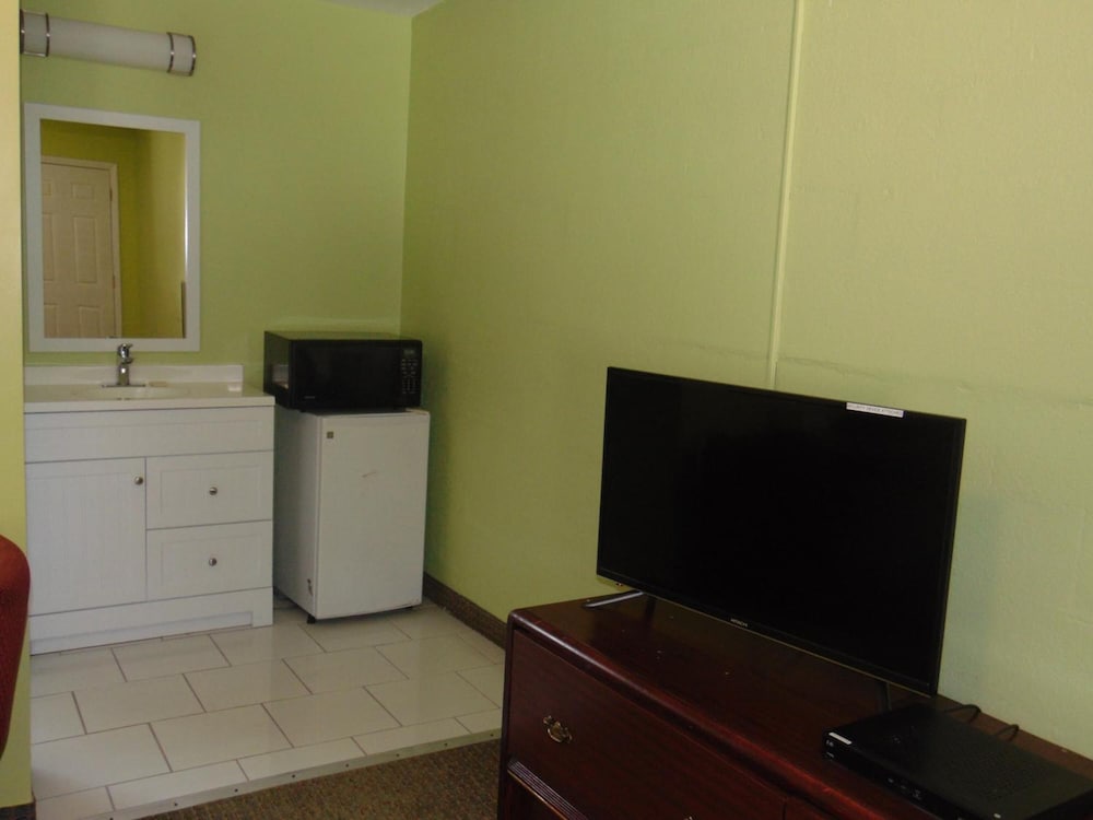 Westbrook Motel - photo 24