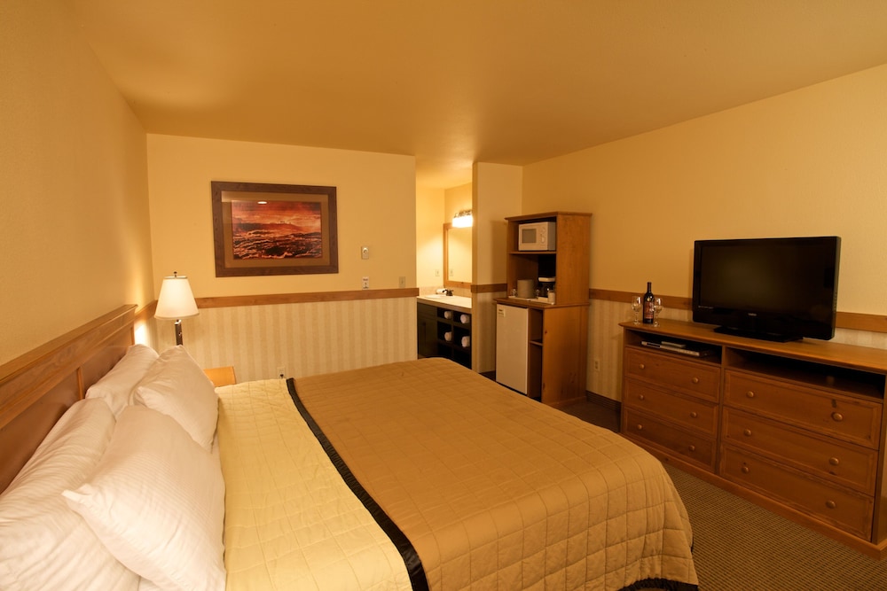 Cousins Country Inn - photo 34