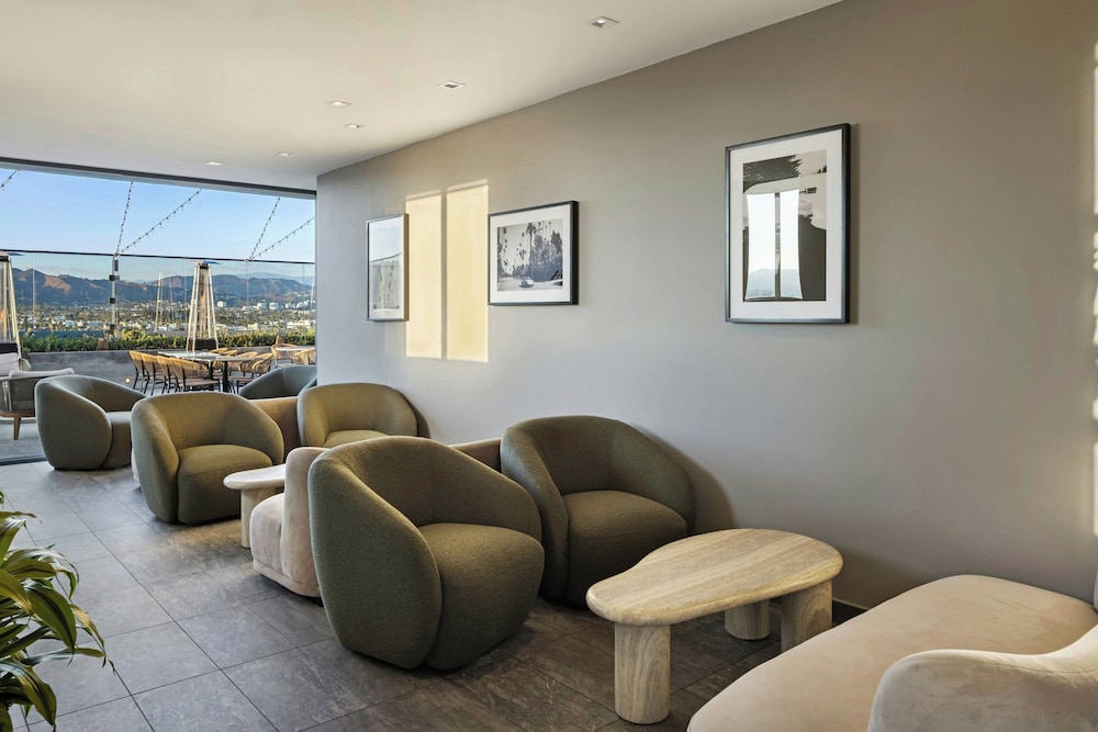AC Hotel by Marriott Beverly Hills - photo 19