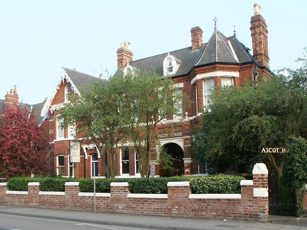 Ascot House — 4-Star Luxury Hotel in York, United Kingdom