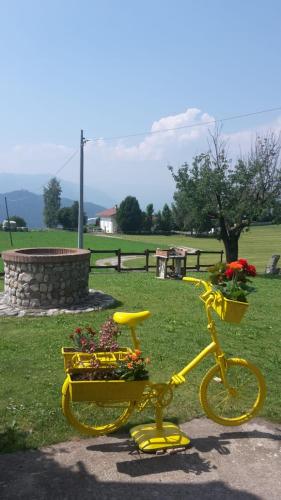 Panoramic Green Valley — 4-Star Luxury Hotel in Sulzano, Italy