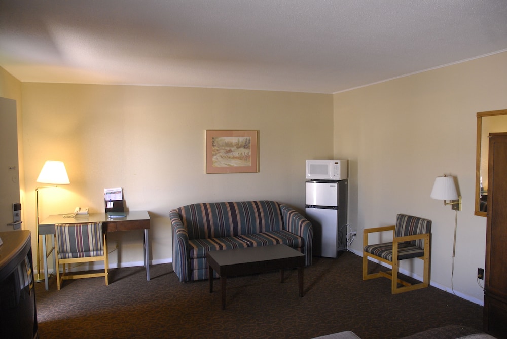 America's Best Inns & Suites - photo 18
