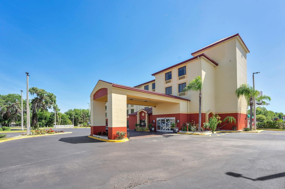 Wingate by Wyndham Leesburg Florida in Leesburg, United States