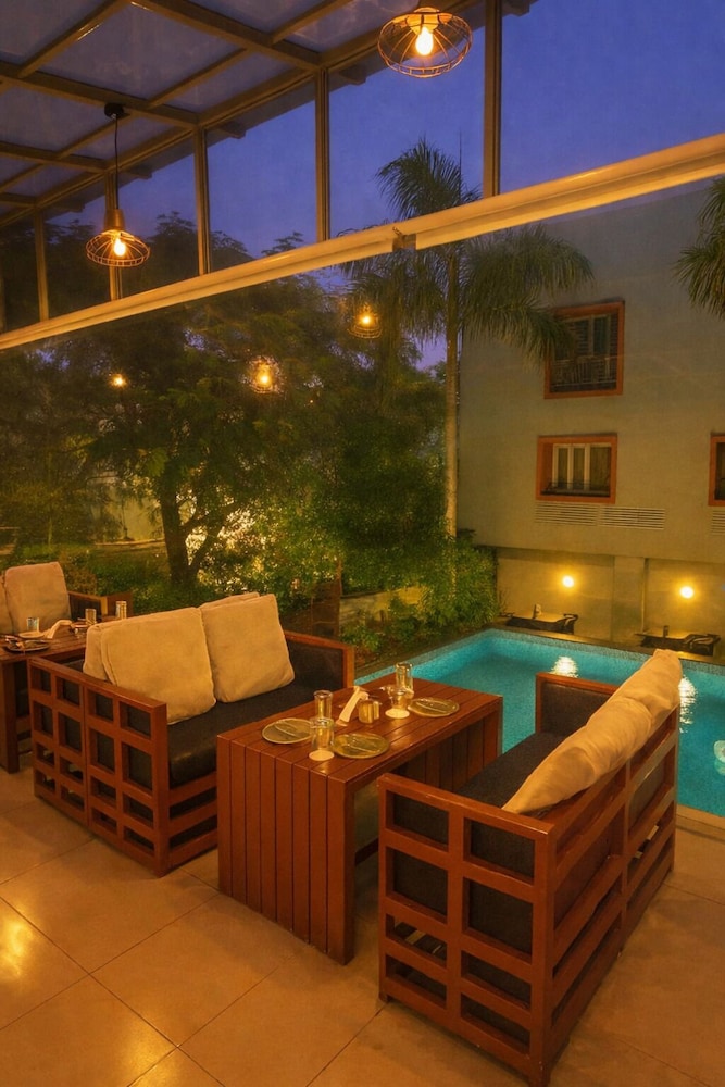 Hotel Marigold With Swimming Pool By SAH in Abu Road, India