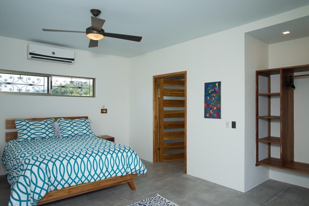 Renovated Casa Heron 3BR Private Pool near MA — 4-Star Luxury Hotel in Quepos, Costa Rica