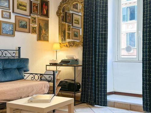Vatican Art Apartment — 4-Star Luxury Hotel in Rome, Italy