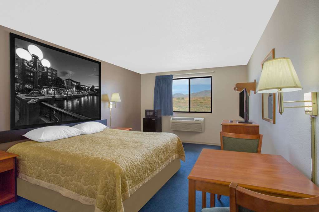 Super 8 by Wyndham Winnemucca NV - photo 8