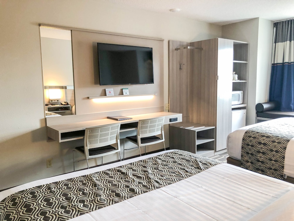Microtel Inn & Suites by Wyndham Eagan St Paul - photo 10
