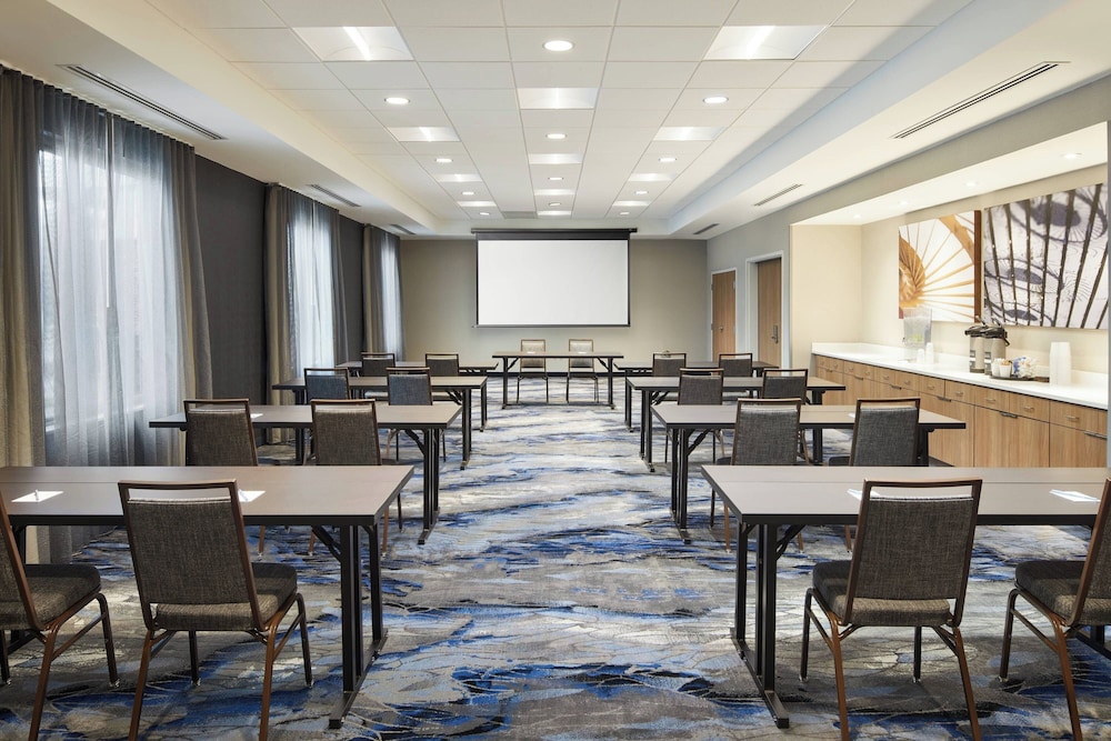 Fairfield Inn & Suites by Marriott Raleigh Wake Forest - photo 21