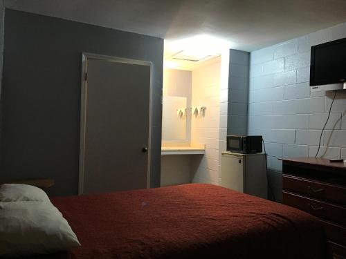 Sky Inn Hotel - photo 24