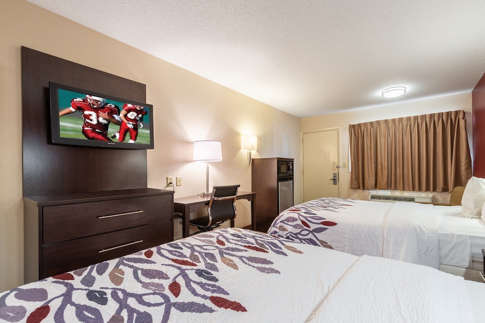 Red Roof Inn Merrillville - photo 2