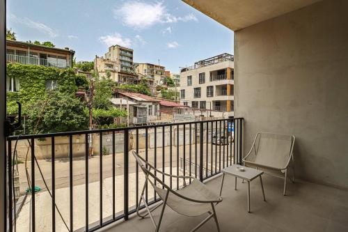 Vake Oasis Modern and Comfortable Apt by Wehost
