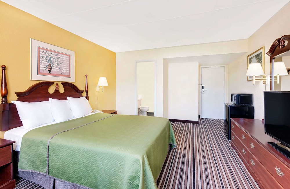 Travelodge by Wyndham Chambersburg - photo 6