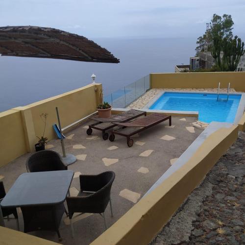 Casa Los Mangos — 4-Star Luxury Hotel in Tijarafe, Spain
