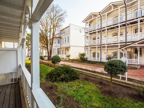 Strandvillen Binz Ferienwohnung mit 1 Schlafzimmer und Balkon AH 623 — 4-Star Luxury Hotel in Ostseebad Binz, Germany