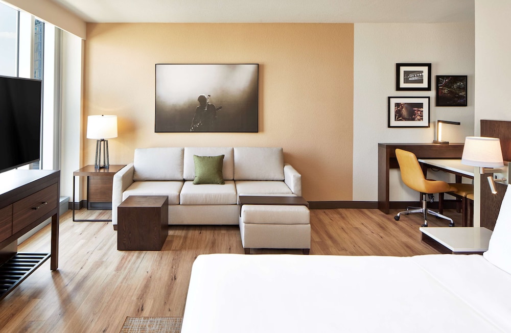 Embassy Suites by Hilton Nashville Downtown - photo 30