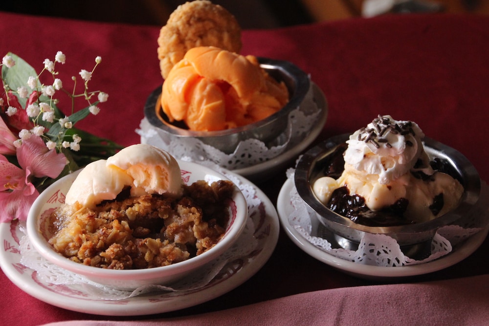 Hickory Bridge Farm Restaurant - photo 23