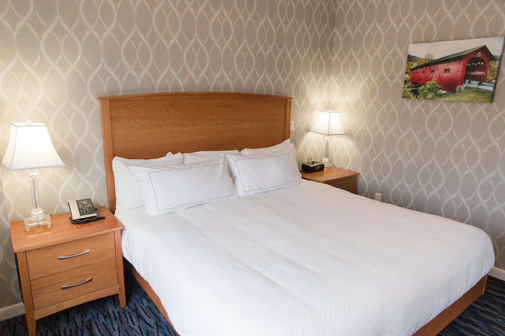 Capitol Plaza Hotel Montpelier Tapestry Collection by Hilton - photo 8