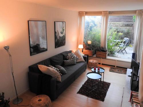 Holiday Home in Noordwijkerhout near Lake — 4-Star Luxury Hotel in Noordwijkerhout, Netherlands