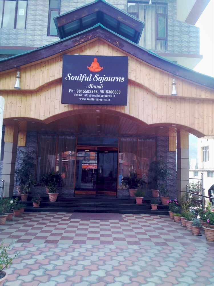 Soulful Sojourns - last minute hotel in Manali