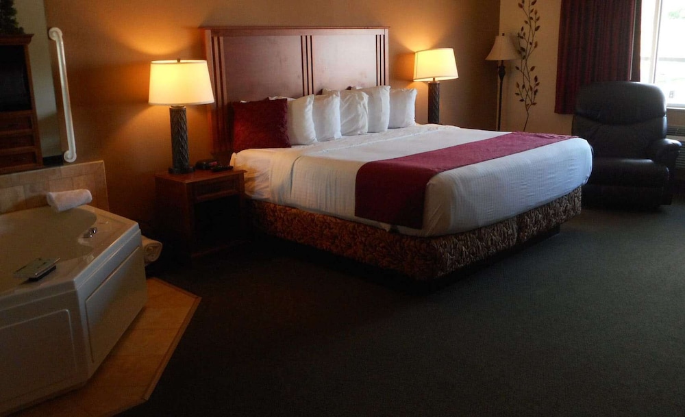AmericInn by Wyndham McAlester - featured photo