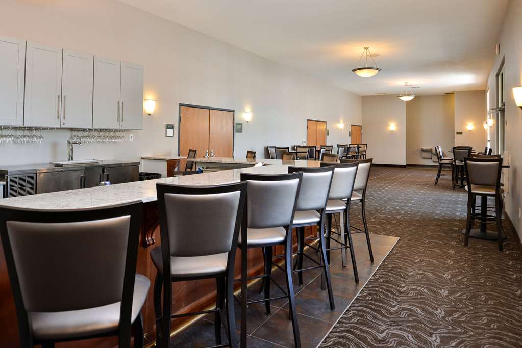 Comfort Inn & Suites Madison North - photo 38