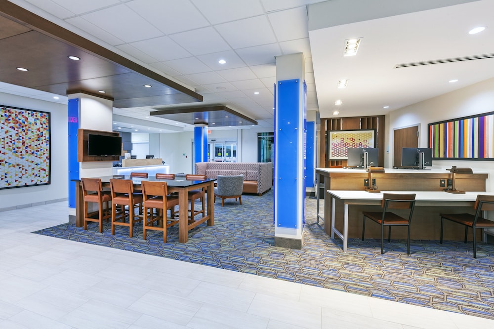 Holiday Inn Express & Suites Tulsa Northeast Owasso by IHG - photo 47