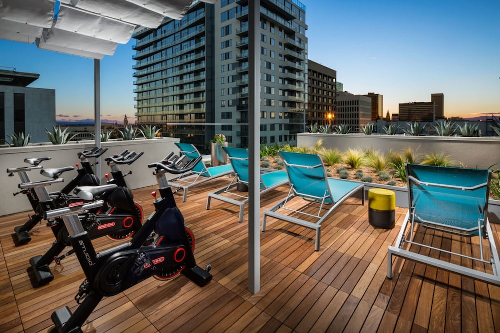 Resort Style Suites in Downtown LA - photo 41