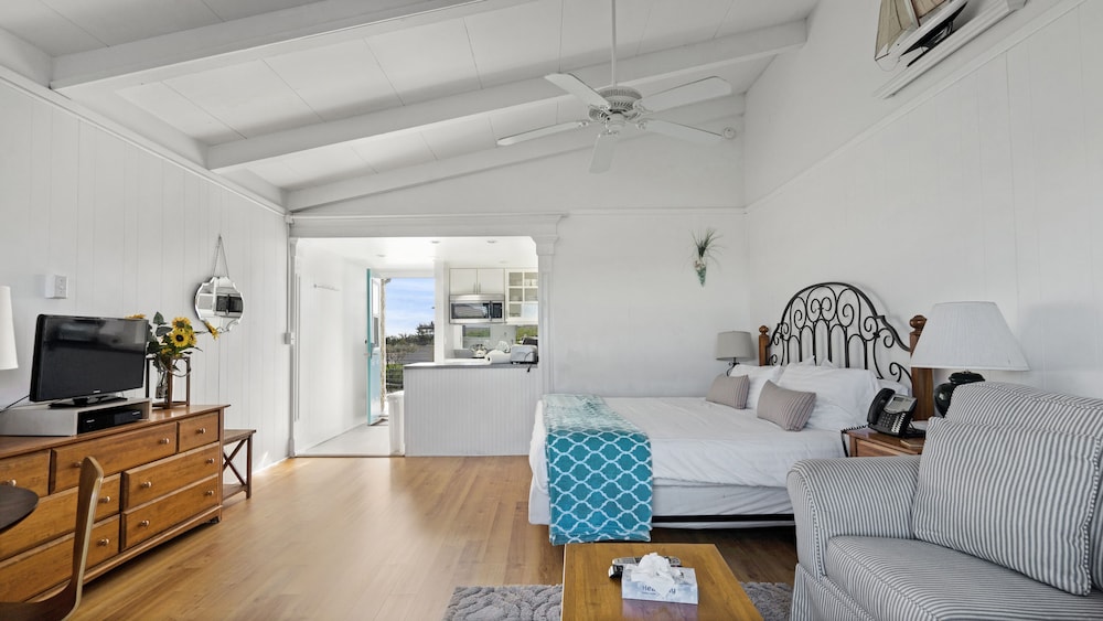 Driftwood Resort - photo 65