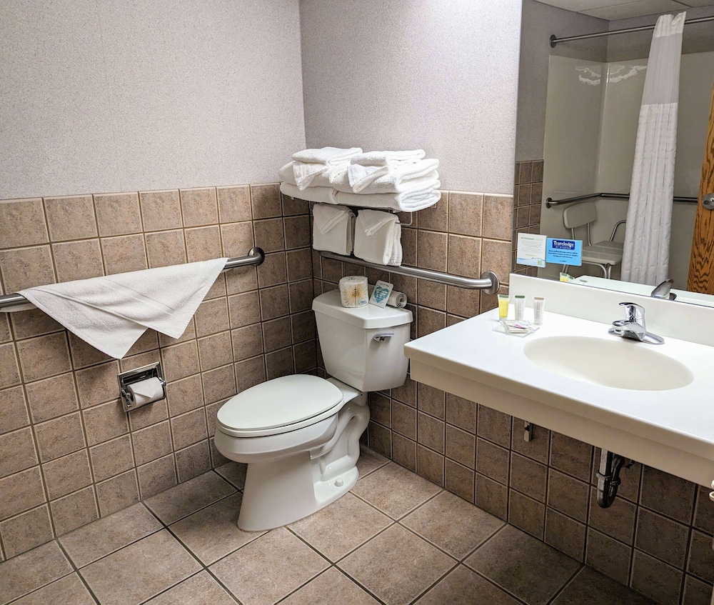 Travelodge Inn & Suites by Wyndham Deadwood - photo 32