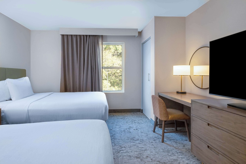 Embassy Suites by Hilton Memphis East Germantown Area - photo 16
