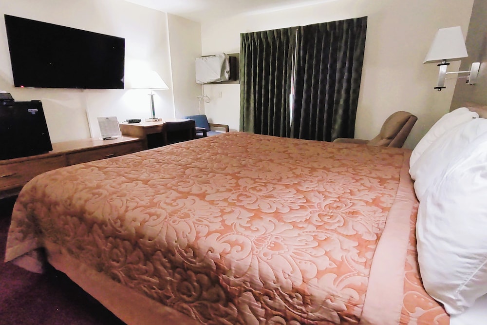 Love Hotels Staples By Oyo At Hwy 10 Mn - photo 16
