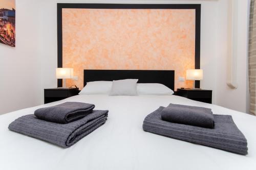 Orange Room — Milan