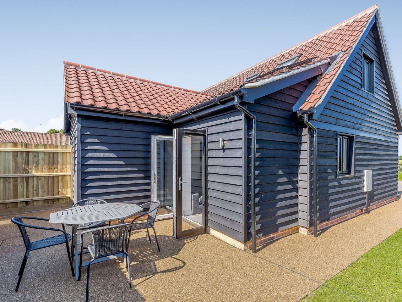 Blackberry Cottage — 5-Star Luxury Hotel in Stowmarket, United Kingdom