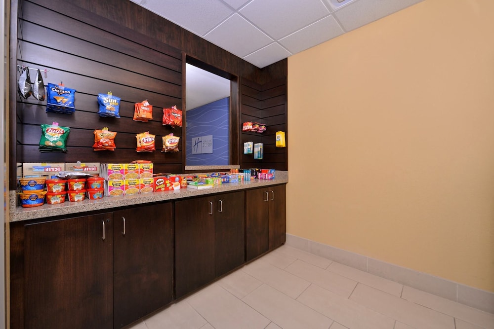 Holiday Inn Express Suites Page Lake Powell Area - photo 37